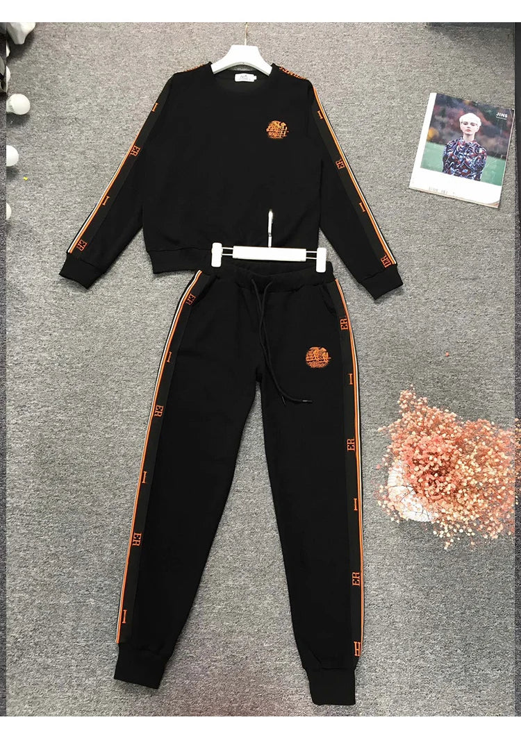 Sports style retro color pullover hoodie two-piece set 2024 autumn women's new + elastic waist nine-point pants fashion suit
