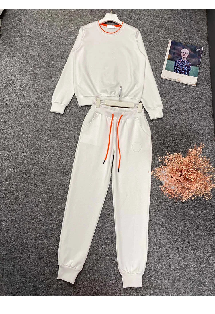 Sports style retro color pullover hoodie two-piece set 2024 autumn women's new + elastic waist nine-point pants fashion suit