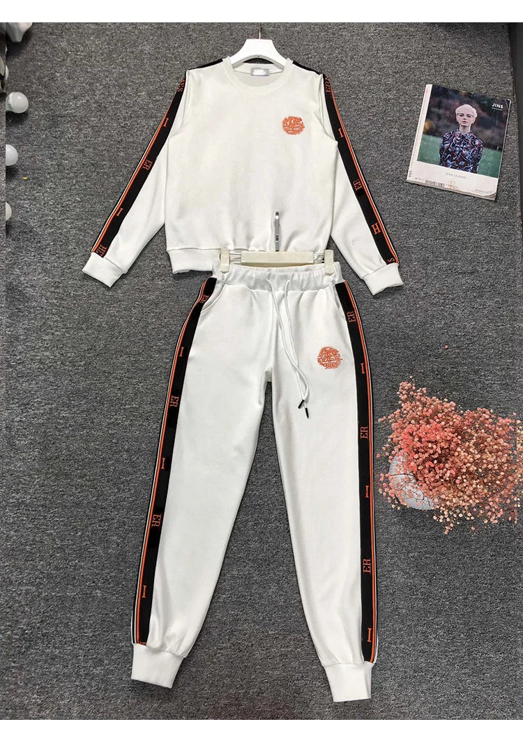 Sports style retro color pullover hoodie two-piece set 2024 autumn women's new + elastic waist nine-point pants fashion suit